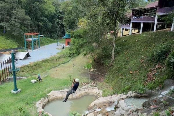 74f3d99e-838e-4b06-ab41-2416fa08e9af