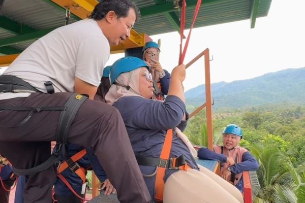 76ef2484-375f-47a0-93a6-80746faeb5c9